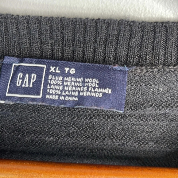 GAP Mens Slub Merino Wool V-Neck Sweater Black Long Sleeve Lightweight Knit XL - Picture 7 of 10